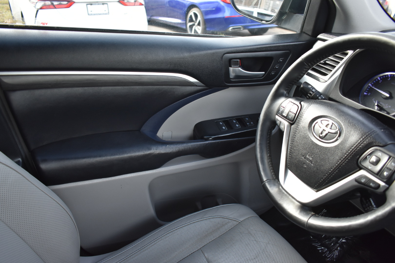 Toyota Highlander Limited FWD V6 2018