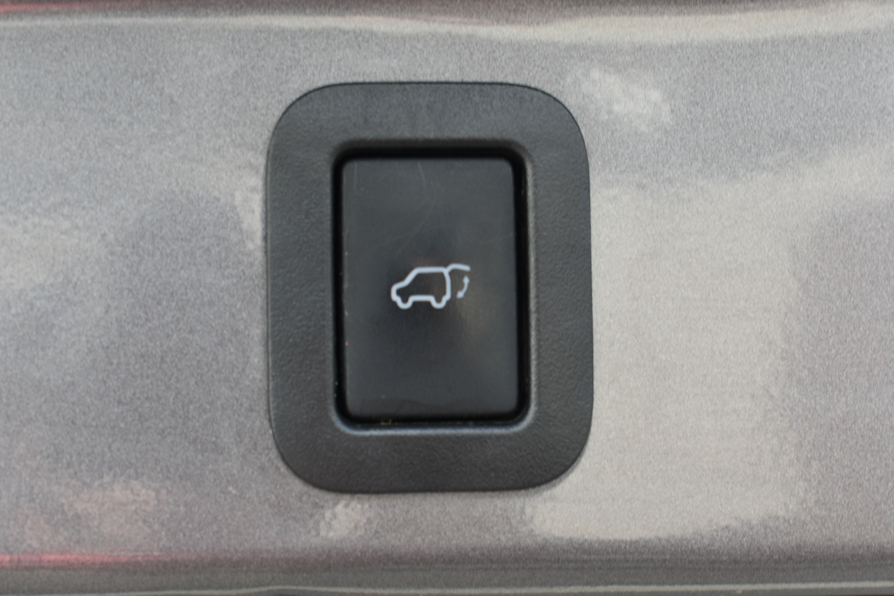 Toyota Highlander Limited FWD V6 2018