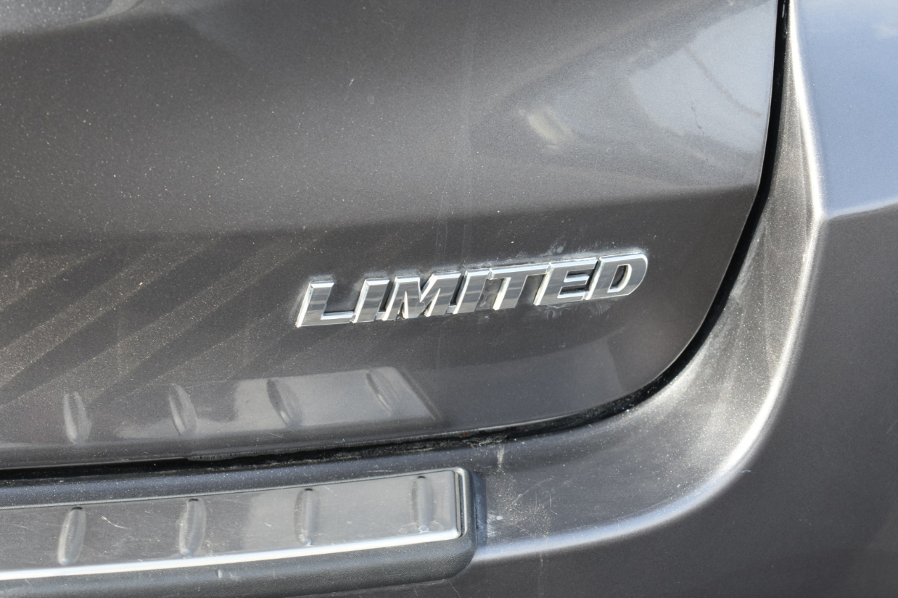 Toyota Highlander Limited FWD V6 2018