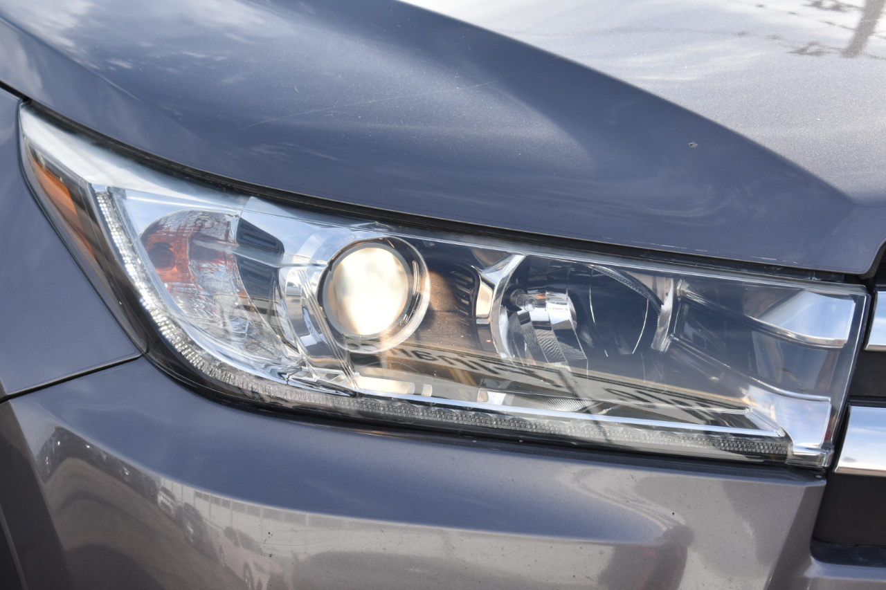 Toyota Highlander Limited FWD V6 2018