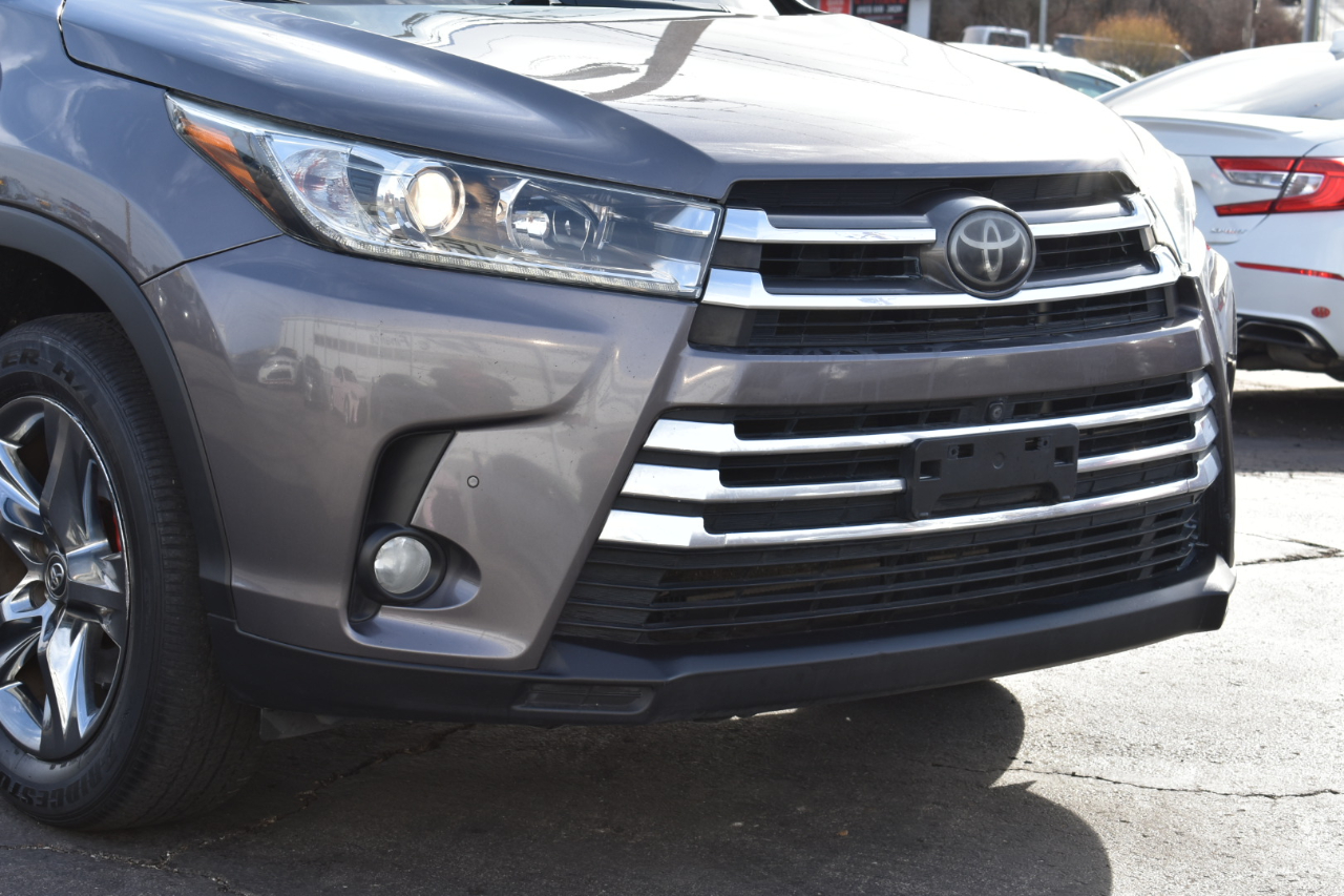 Toyota Highlander Limited FWD V6 2018