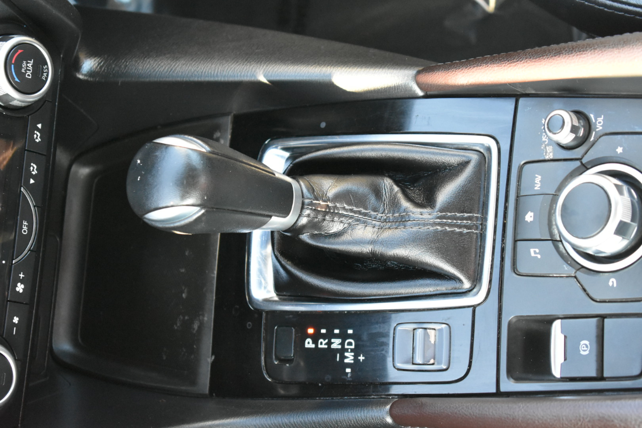 Mazda MAZDA3 s Touring AT 4-Door 2018