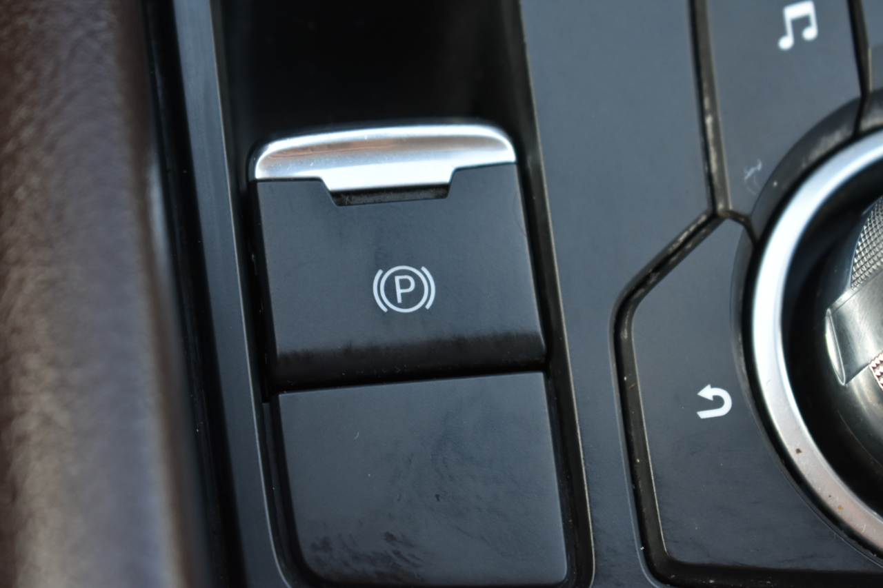 Mazda MAZDA3 s Touring AT 4-Door 2018