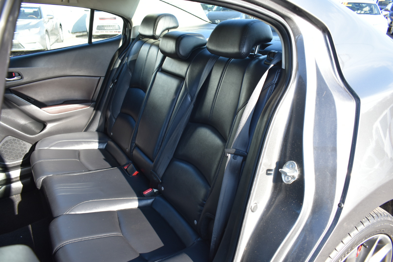 Mazda MAZDA3 s Touring AT 4-Door 2018