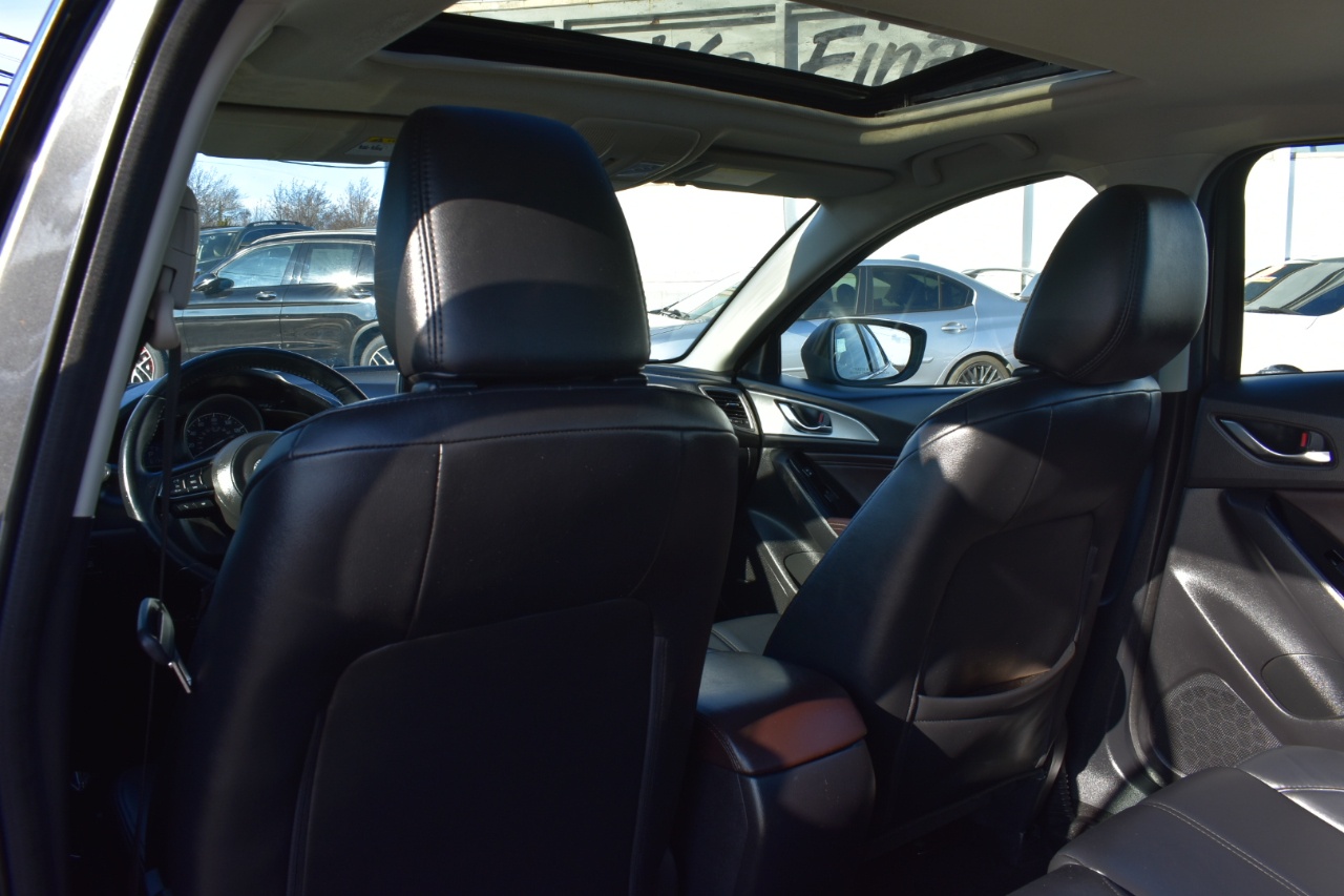 Mazda MAZDA3 s Touring AT 4-Door 2018