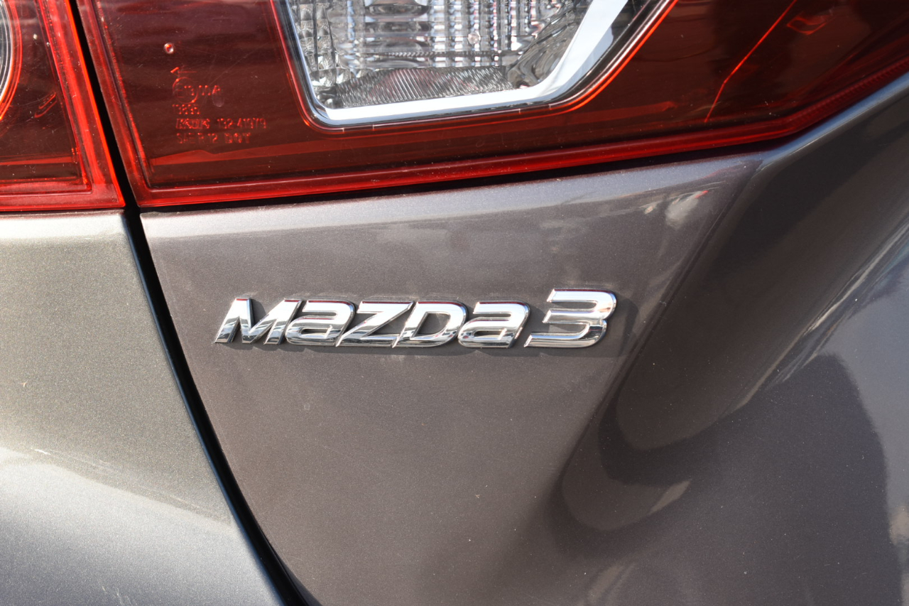 Mazda MAZDA3 s Touring AT 4-Door 2018