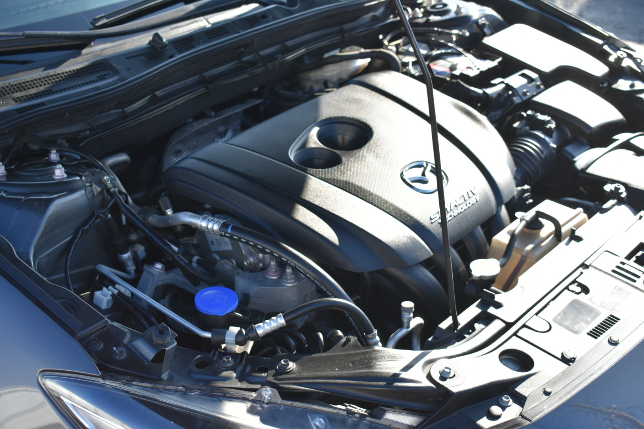 Mazda MAZDA3 s Touring AT 4-Door 2018