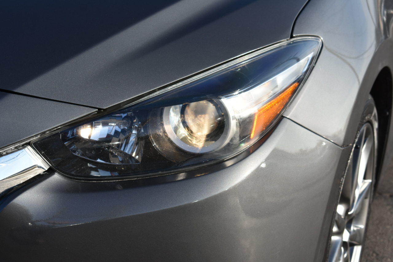 Mazda MAZDA3 s Touring AT 4-Door 2018