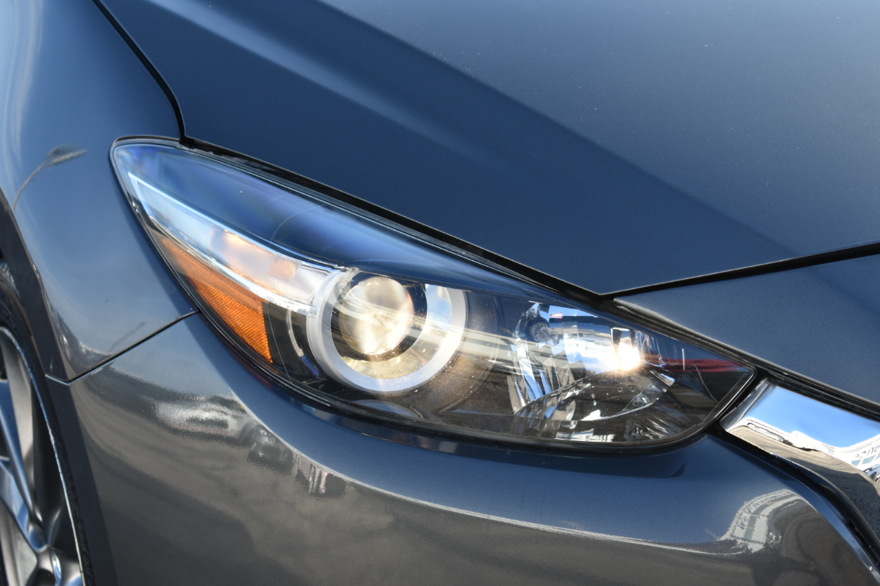 Mazda MAZDA3 s Touring AT 4-Door 2018