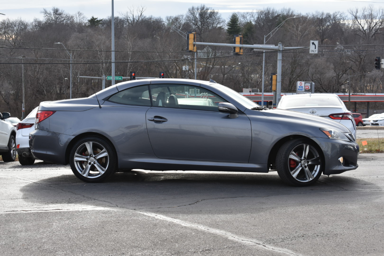 Lexus IS C 250 2012