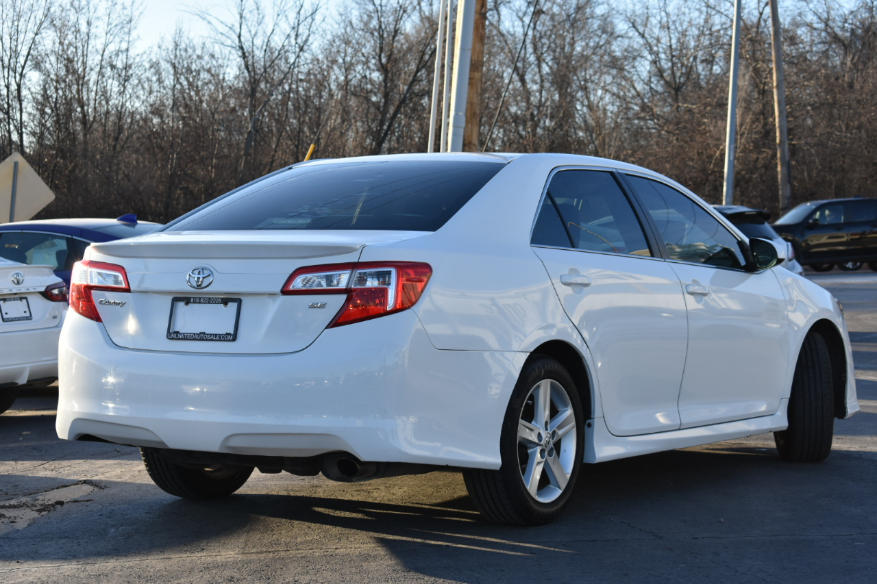Toyota Camry SE Sport 4D Sedan 2013