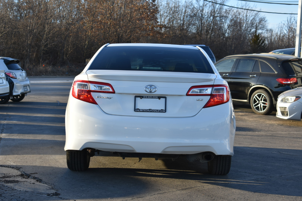 Toyota Camry SE Sport 4D Sedan 2013
