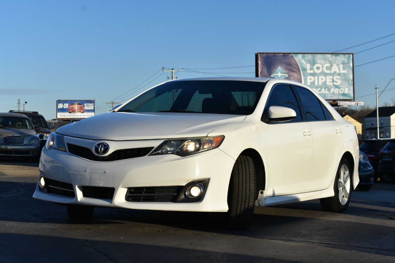 Toyota Camry SE Sport 4D Sedan 2013