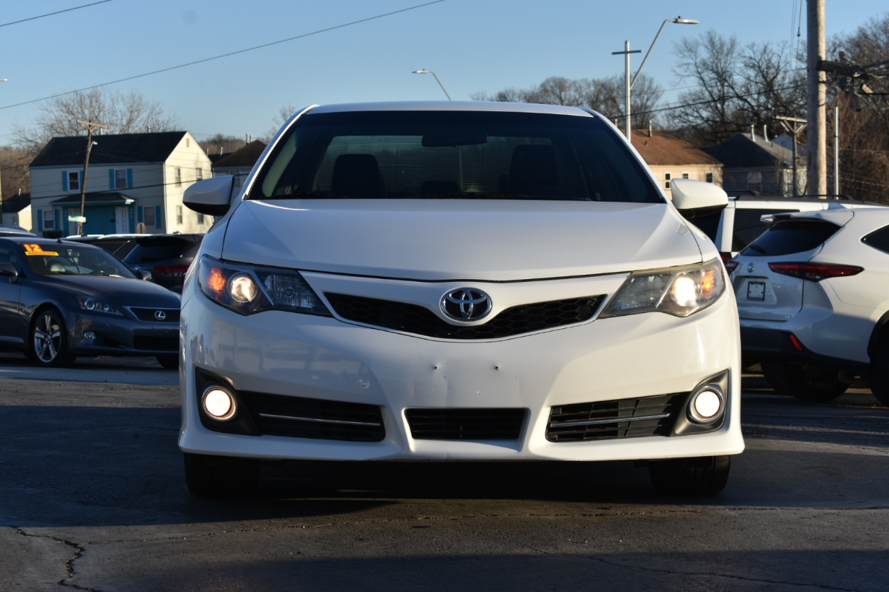 Toyota Camry SE Sport 4D Sedan 2013