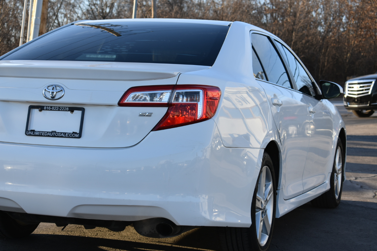 Toyota Camry SE Sport 4D Sedan 2013
