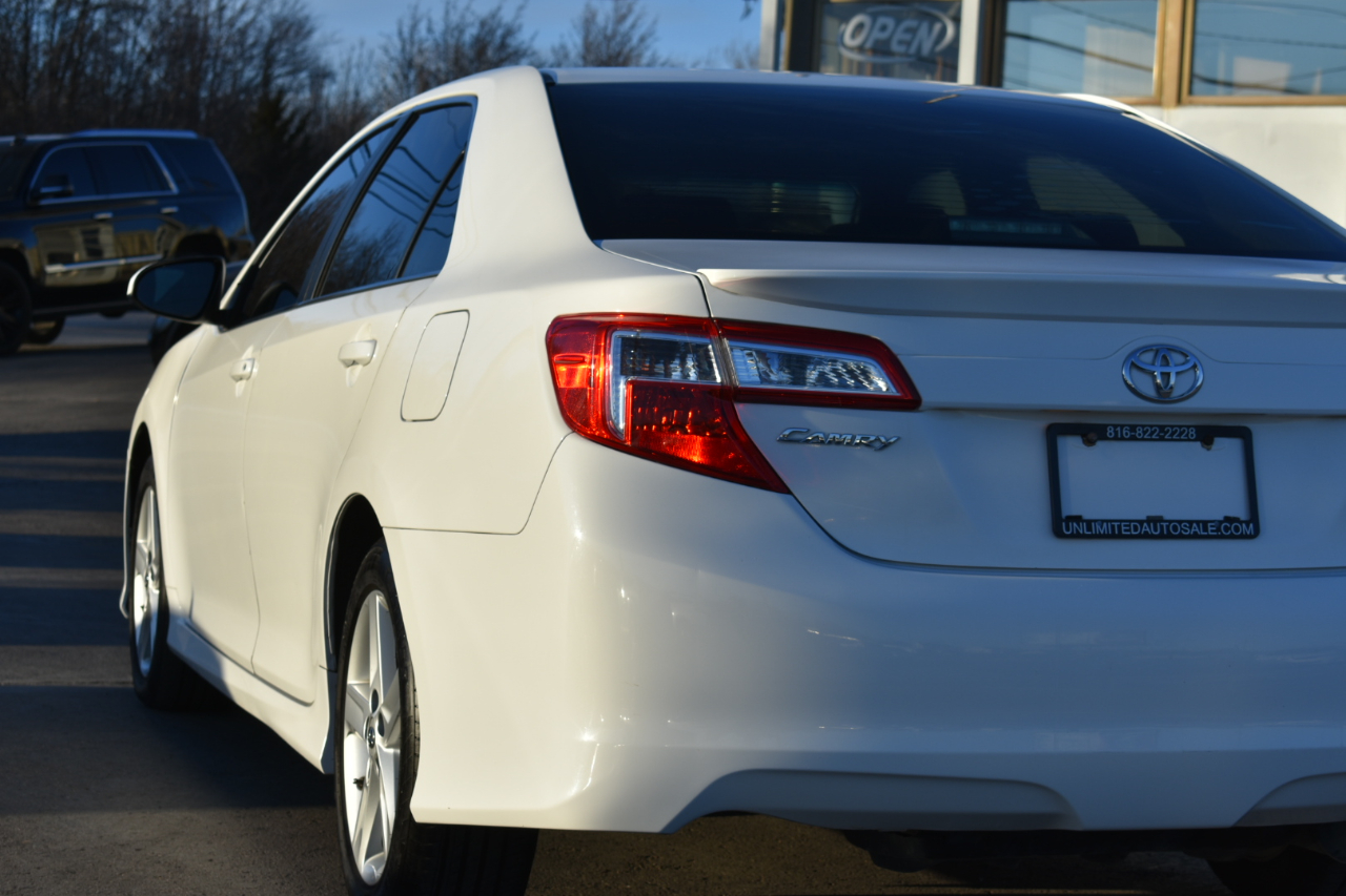Toyota Camry SE Sport 4D Sedan 2013