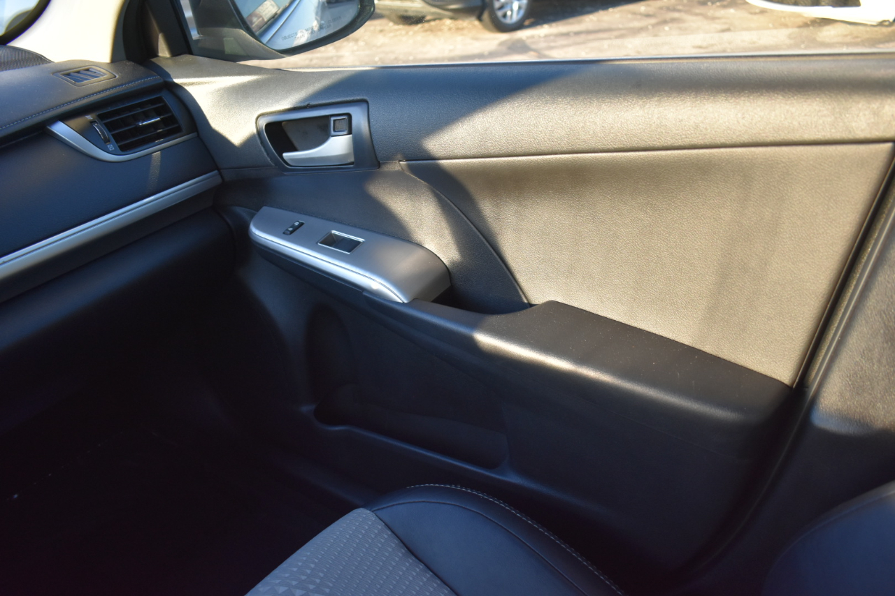 Toyota Camry SE Sport 4D Sedan 2013