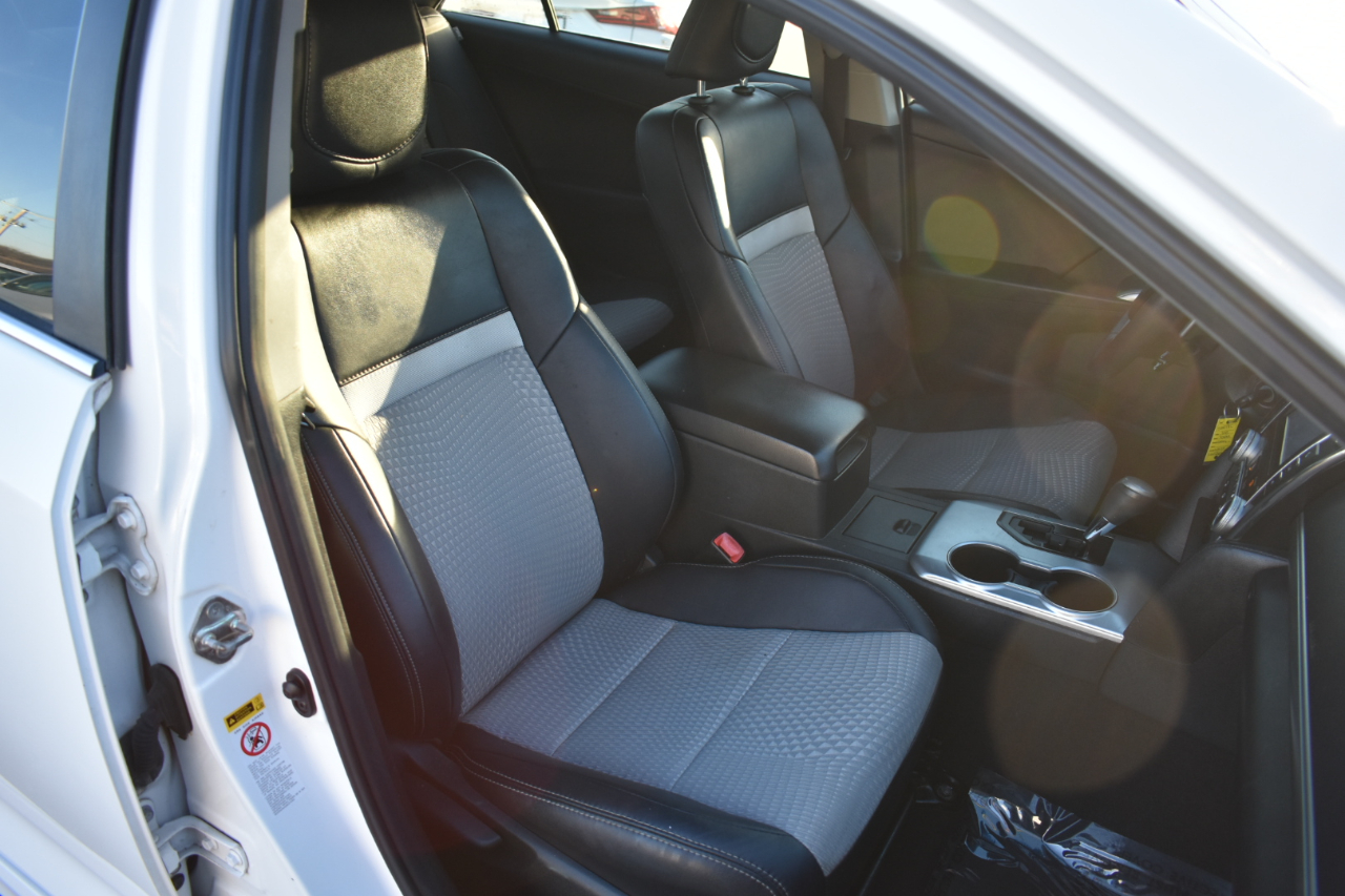 Toyota Camry SE Sport 4D Sedan 2013