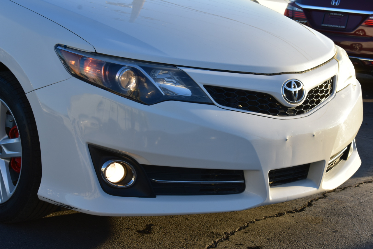 Toyota Camry SE Sport 4D Sedan 2013