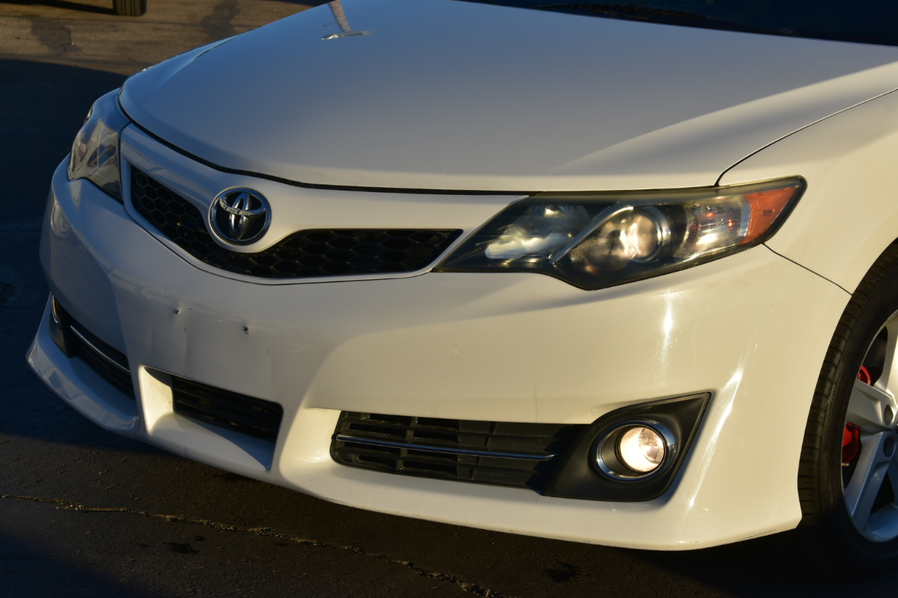 Toyota Camry SE Sport 4D Sedan 2013