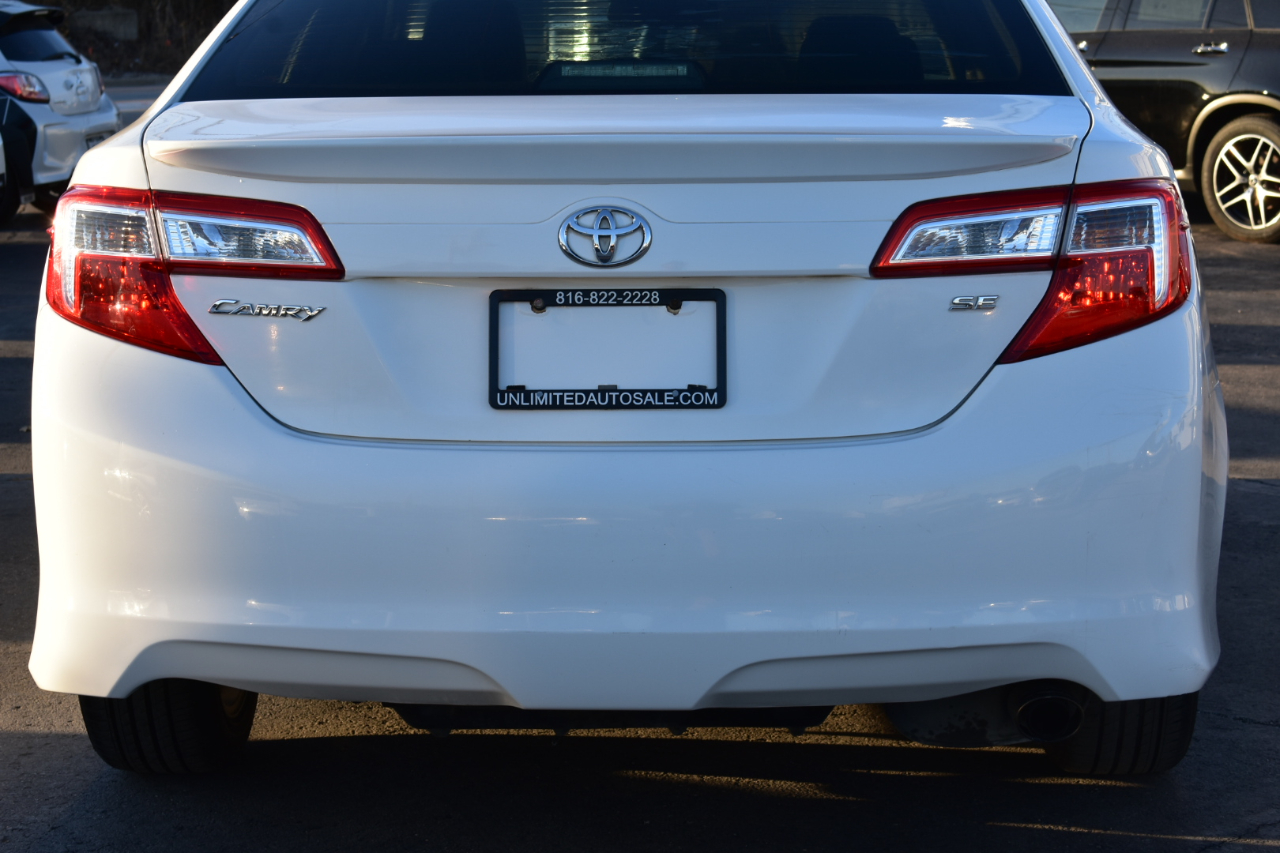 Toyota Camry SE Sport 4D Sedan 2013