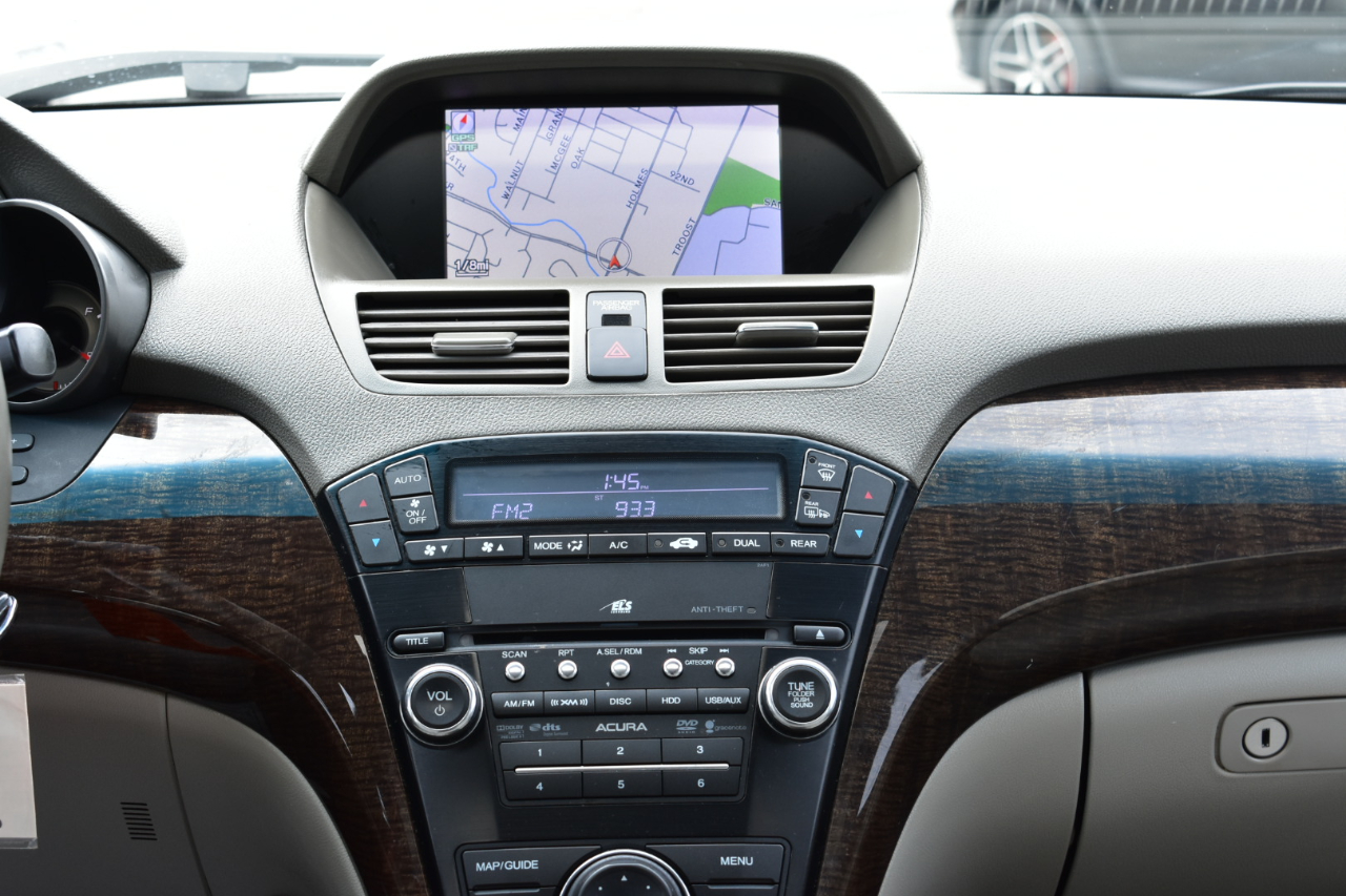 Acura MDX 6-Spd AT w/Tech Package 2013