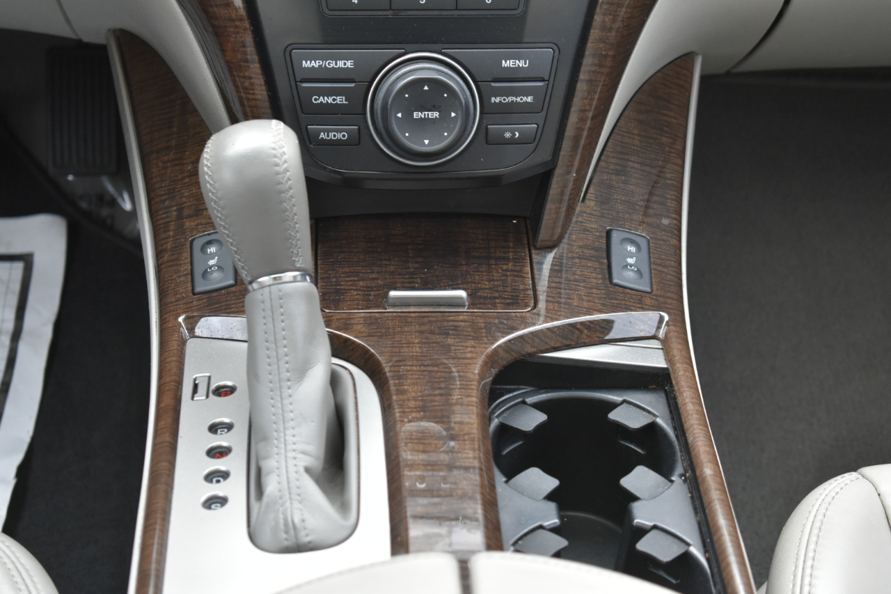 Acura MDX 6-Spd AT w/Tech Package 2013