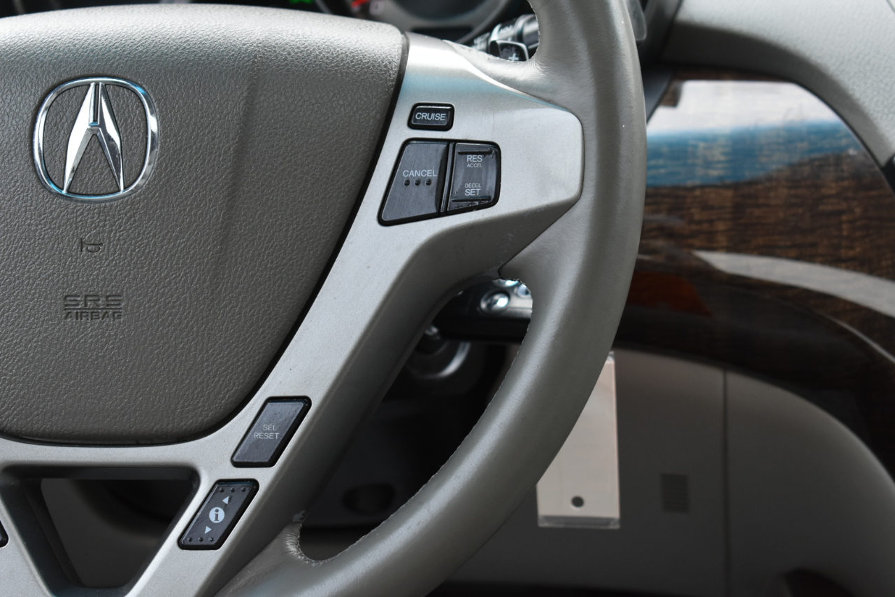 Acura MDX 6-Spd AT w/Tech Package 2013