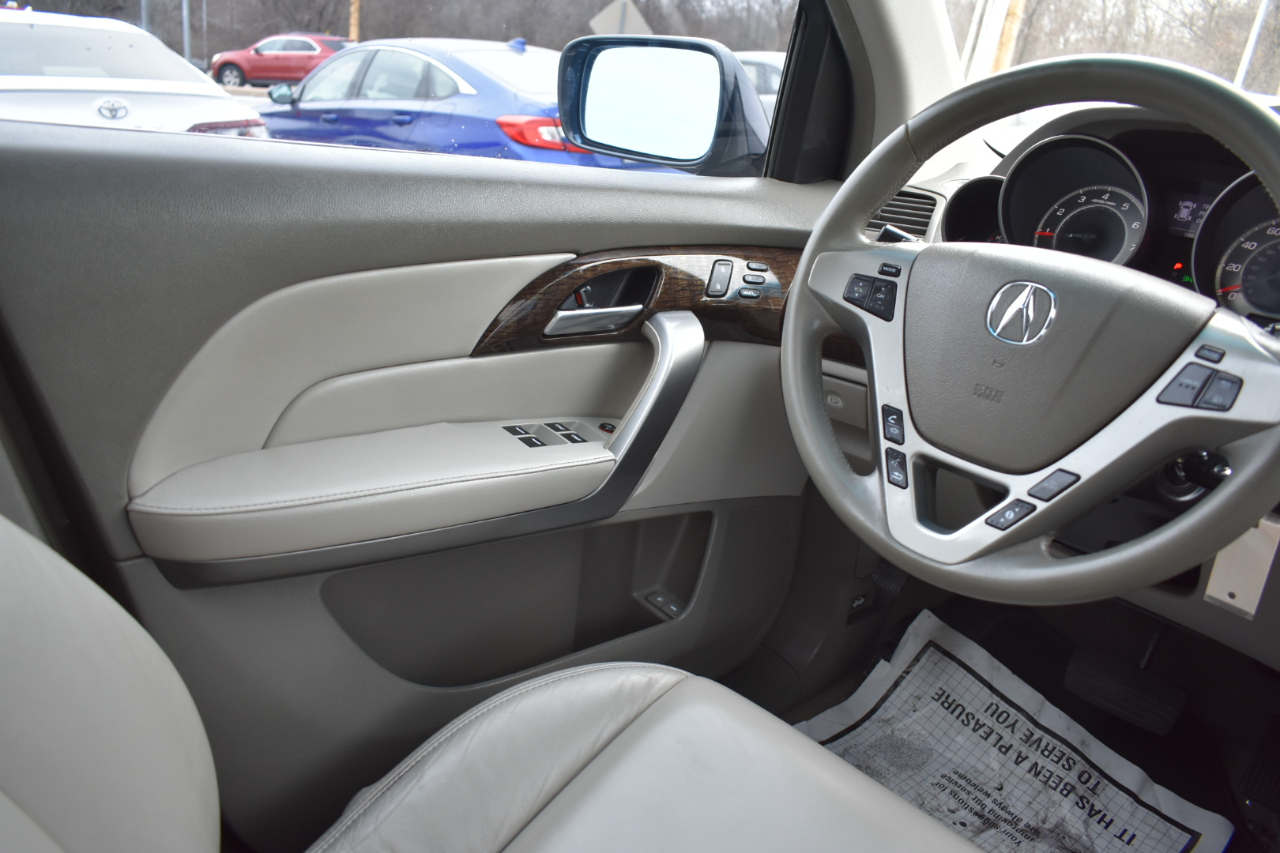 Acura MDX 6-Spd AT w/Tech Package 2013