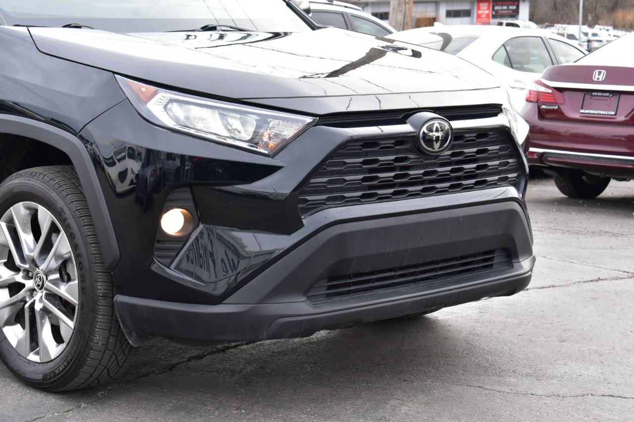 Toyota RAV4 XLE Premium AWD 2021
