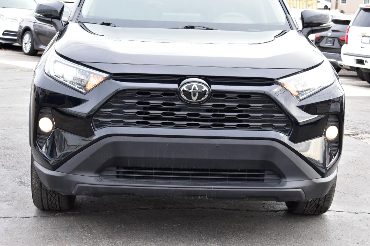 Toyota RAV4 XLE Premium AWD 2021