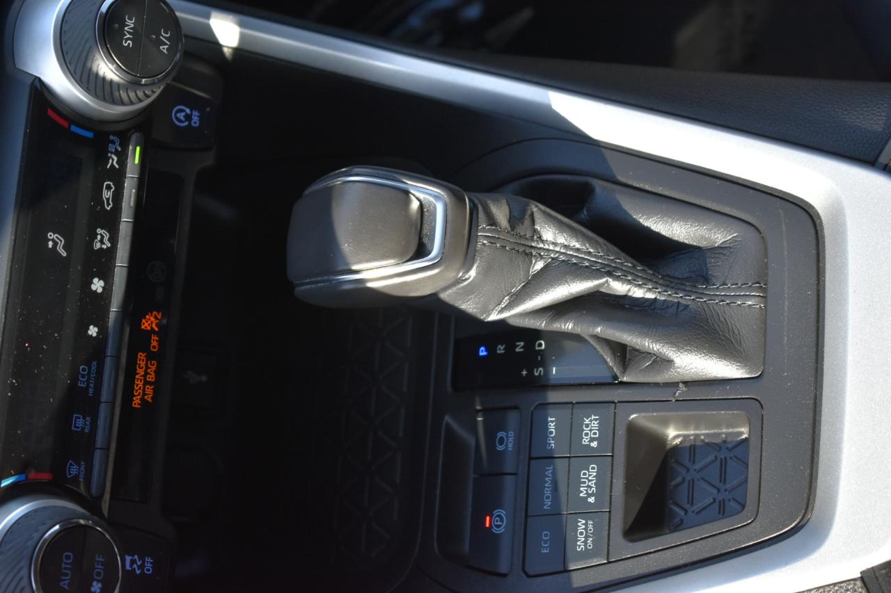 Toyota RAV4 XLE Premium AWD 2021