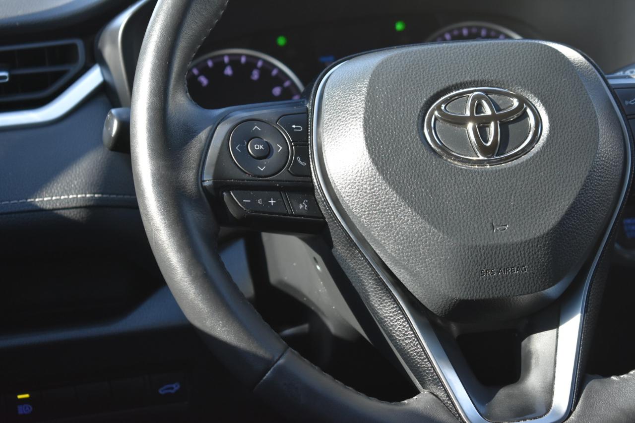 Toyota RAV4 XLE Premium AWD 2021