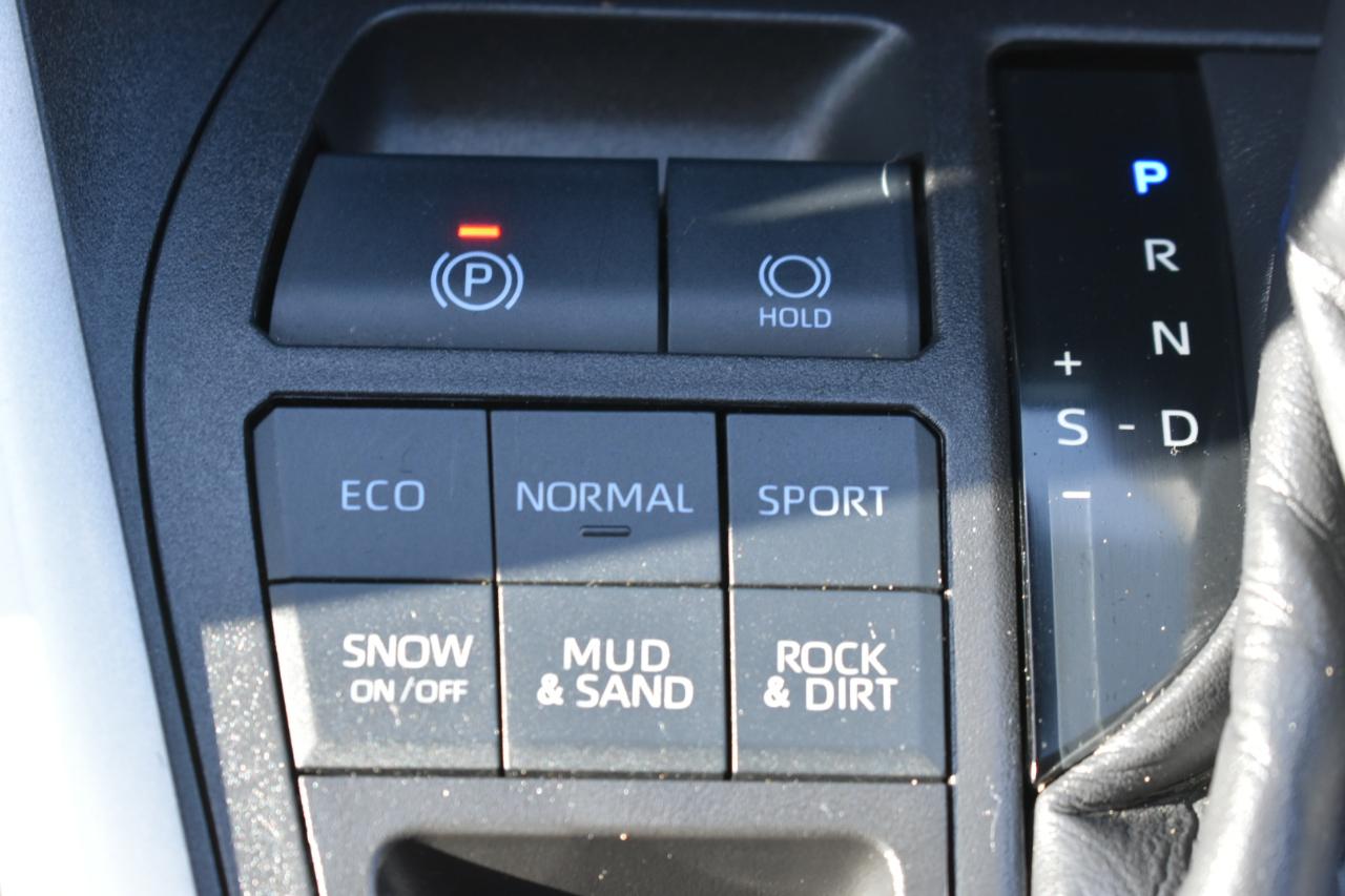 Toyota RAV4 XLE Premium AWD 2021