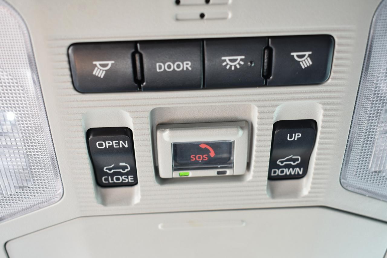 Toyota RAV4 XLE Premium AWD 2021