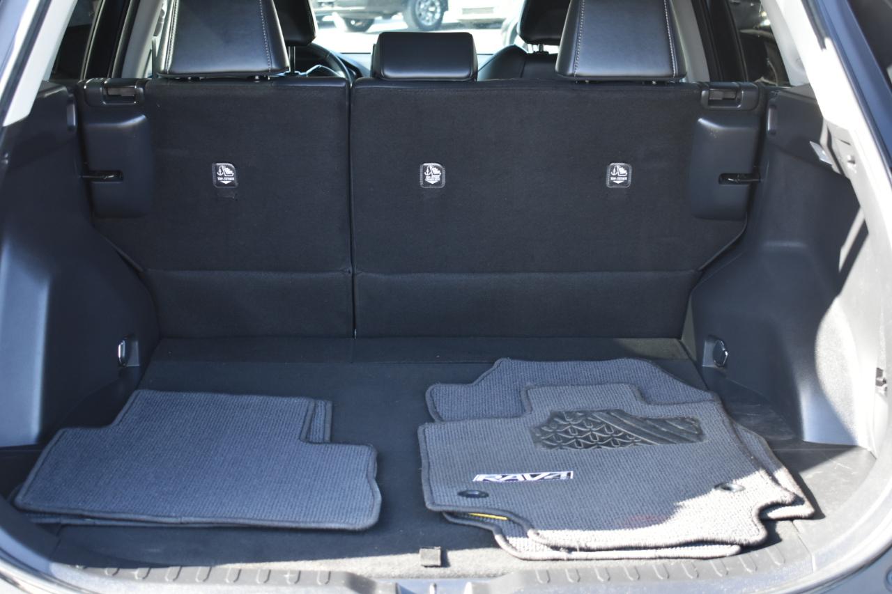 Toyota RAV4 XLE Premium AWD 2021