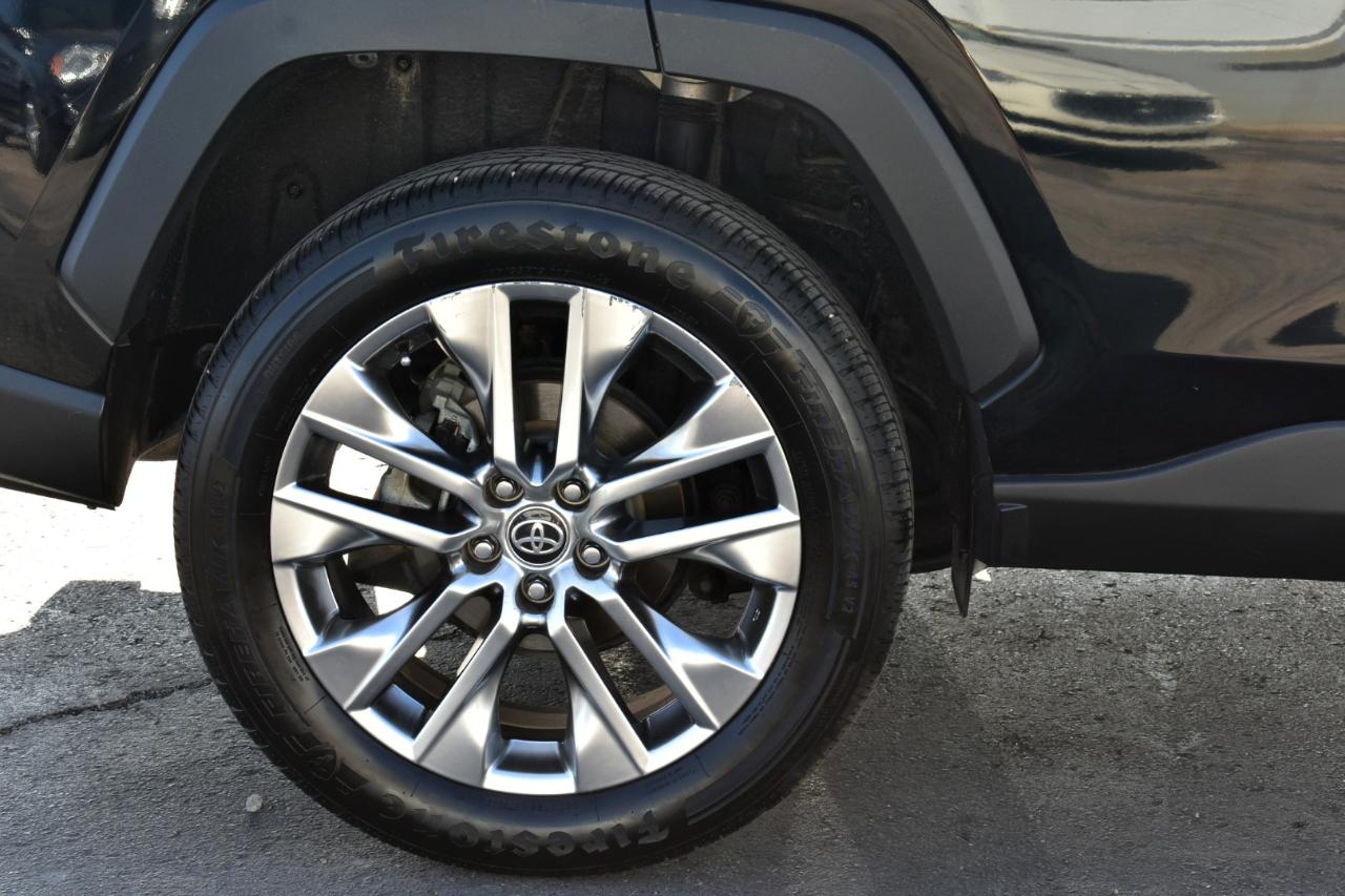 Toyota RAV4 XLE Premium AWD 2021