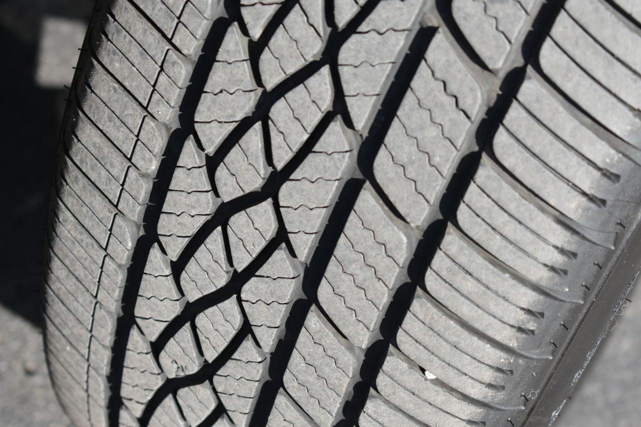 Toyota RAV4 XLE Premium AWD 2021