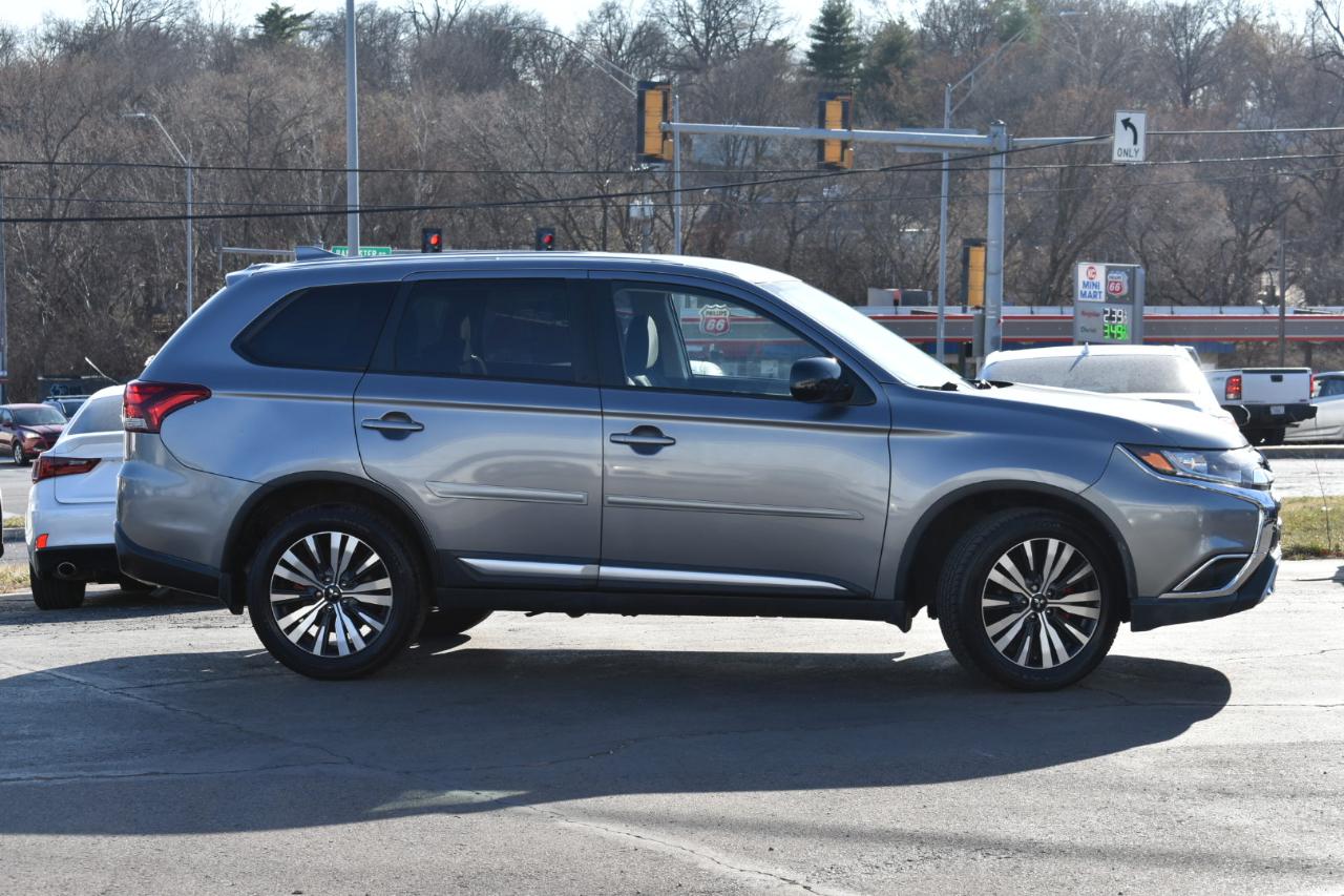 Mitsubishi Outlander ES 2WD 2019