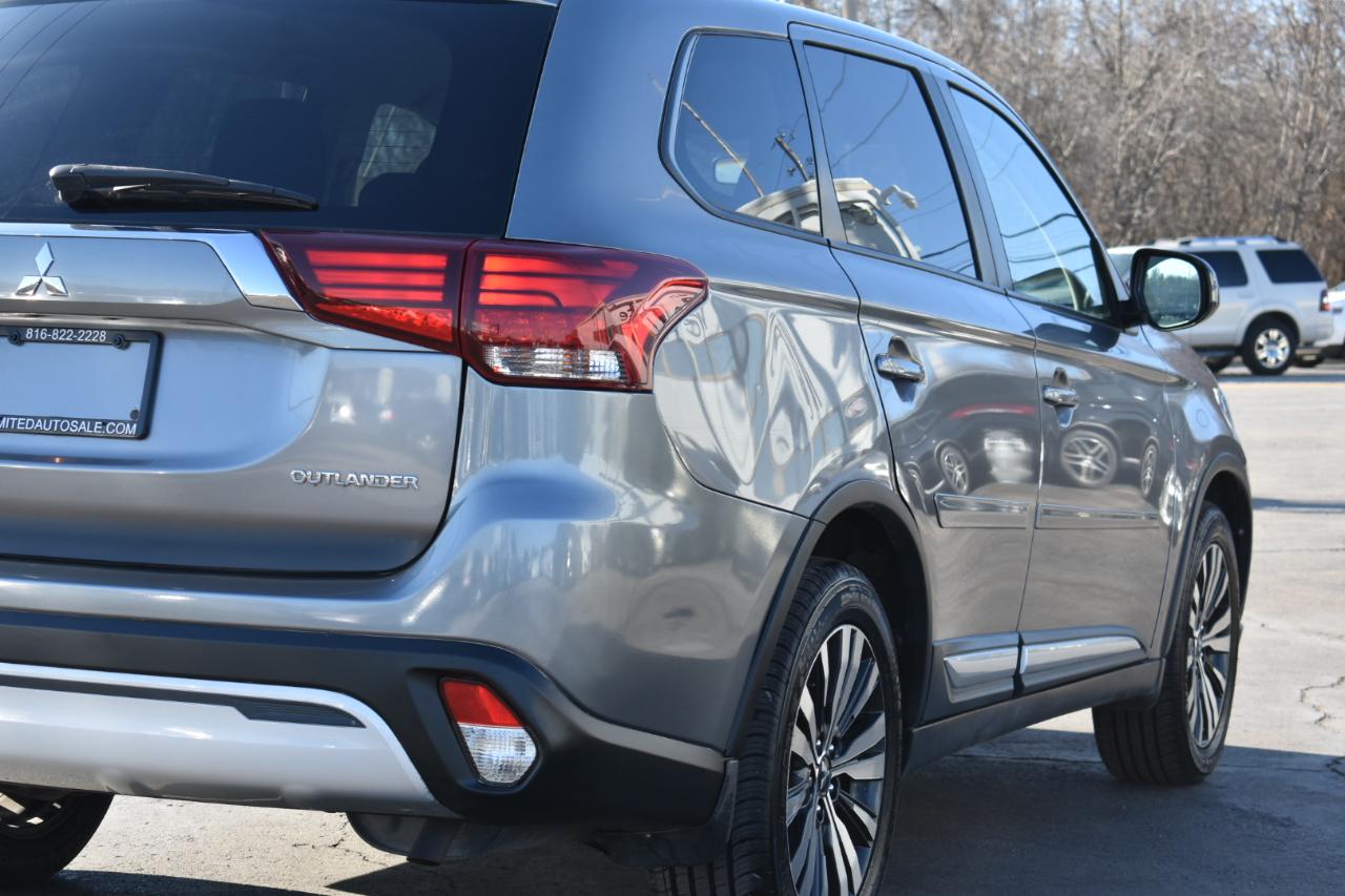 Mitsubishi Outlander ES 2WD 2019