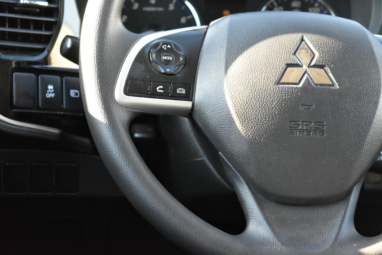 Mitsubishi Outlander ES 2WD 2019