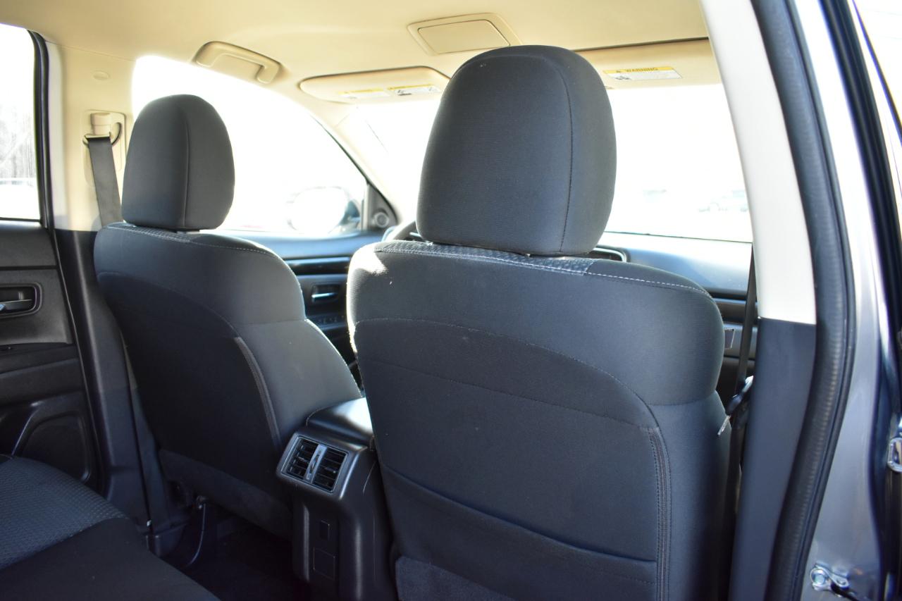 Mitsubishi Outlander ES 2WD 2019