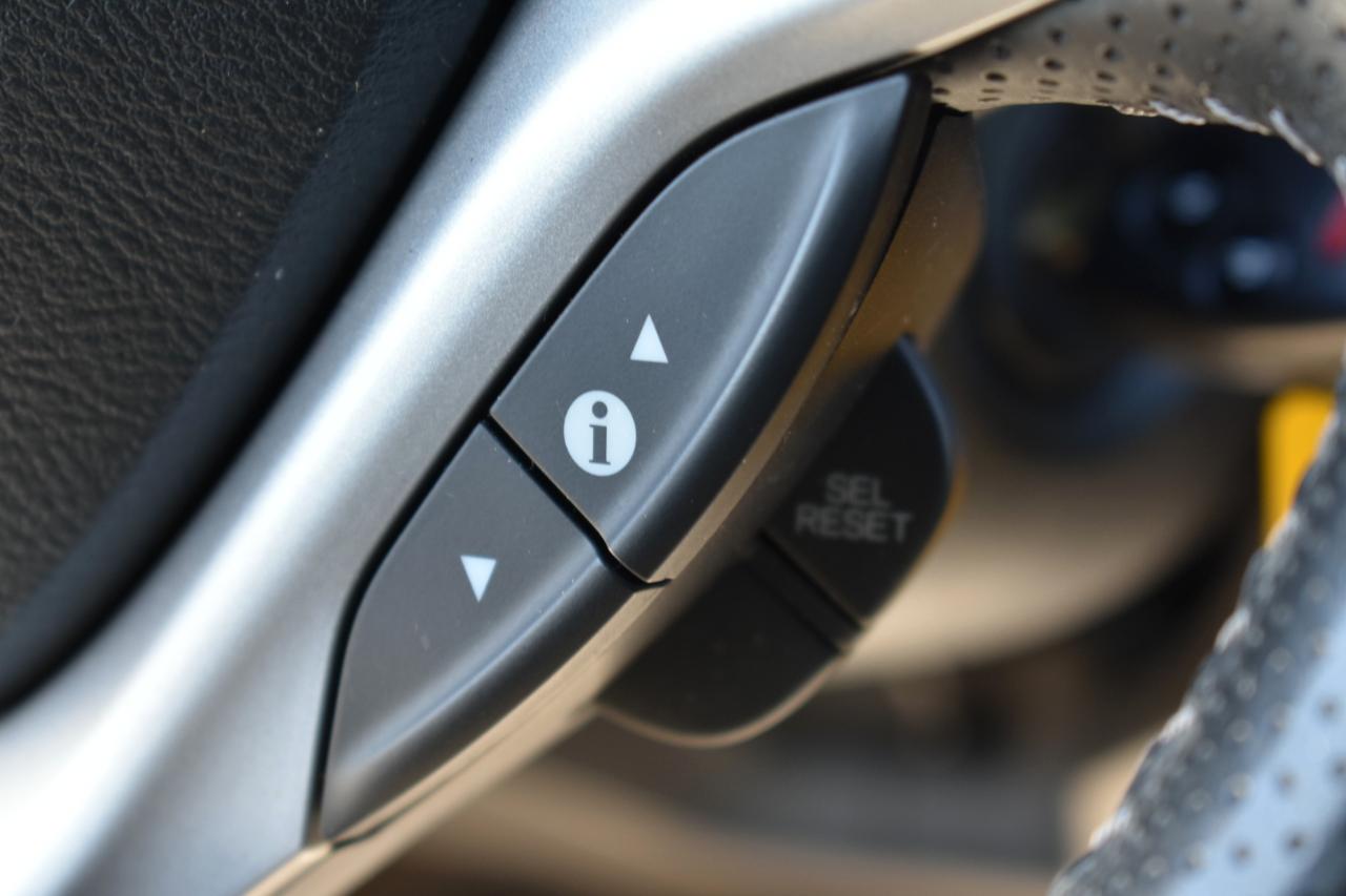 Honda Insight EX 4D Hatchback 2013