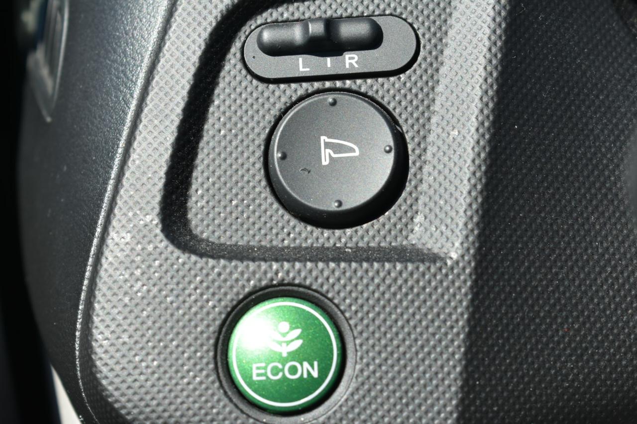 Honda Insight EX 4D Hatchback 2013