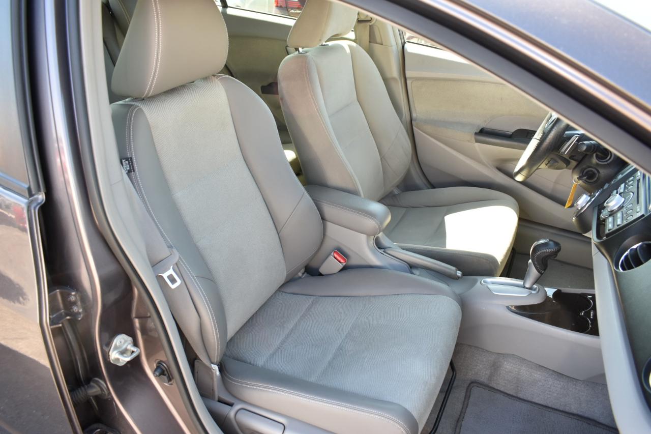 Honda Insight EX 4D Hatchback 2013