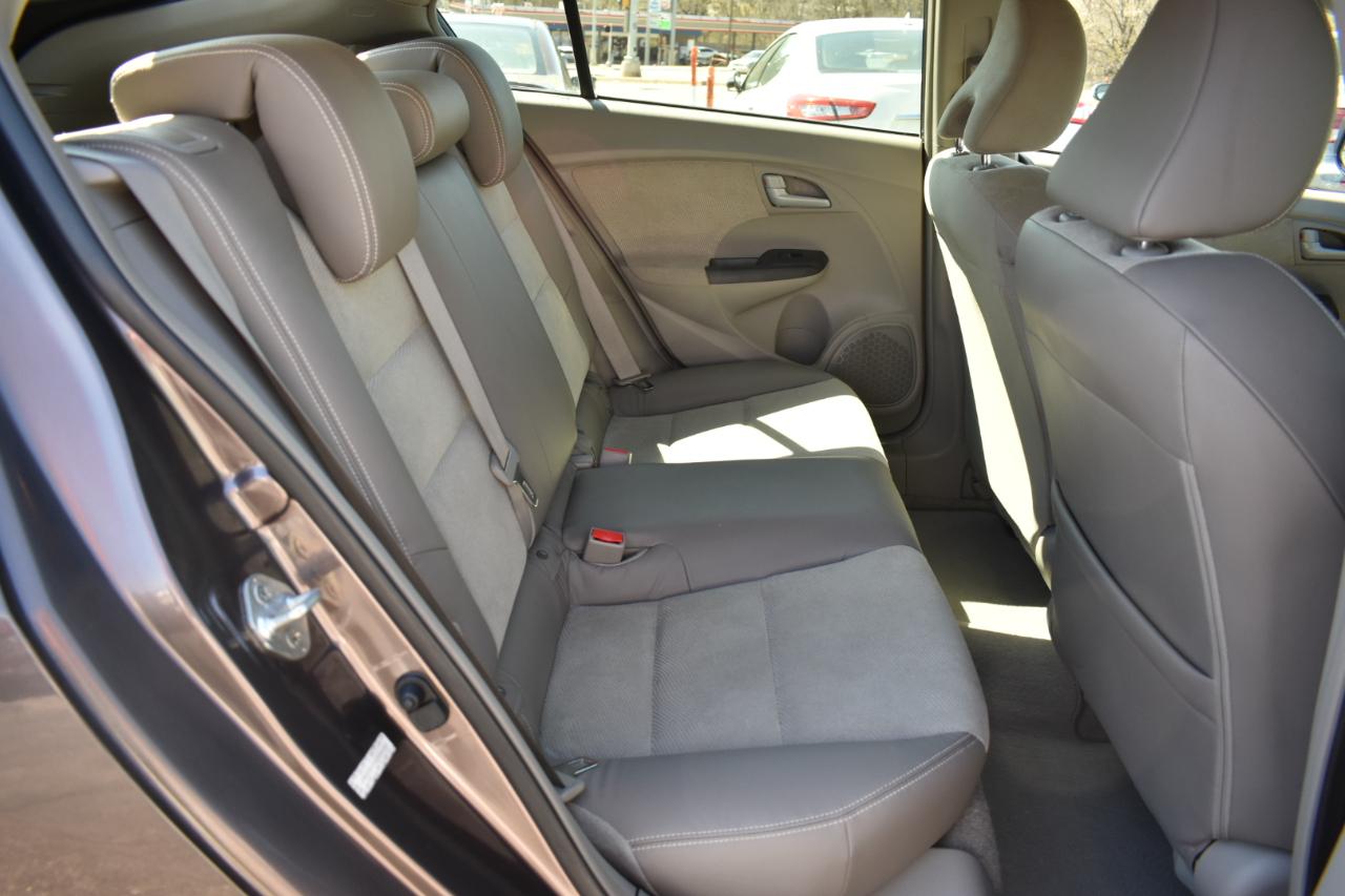 Honda Insight EX 4D Hatchback 2013