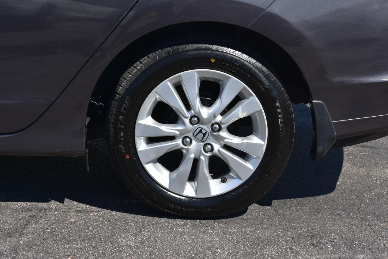 Honda Insight EX 4D Hatchback 2013