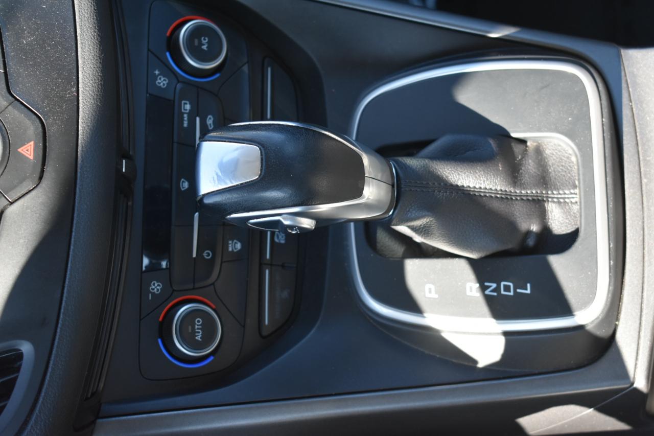 Ford C-Max Hybrid SE 2017