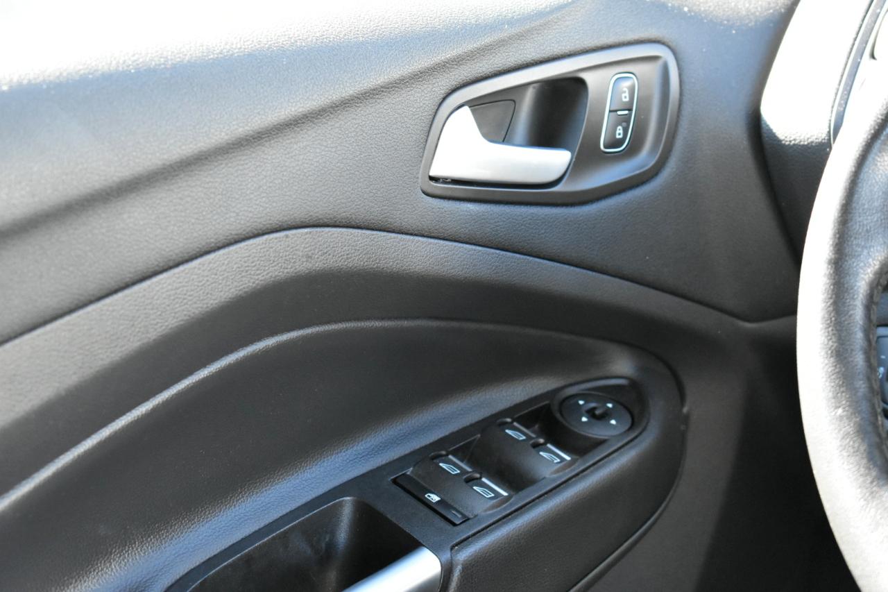 Ford C-Max Hybrid SE 2017