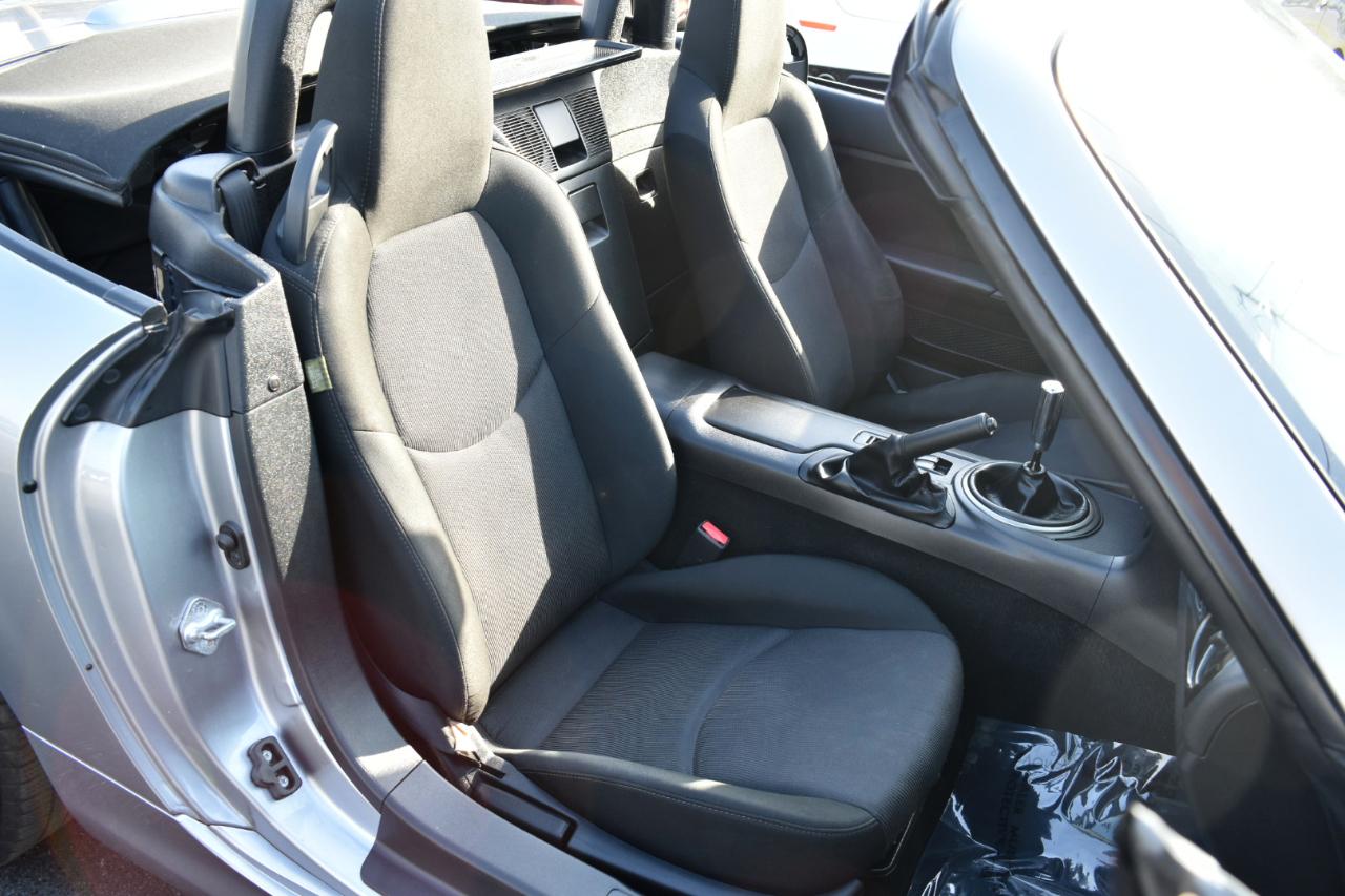 Mazda MX-5 Miata Sport AT 2015